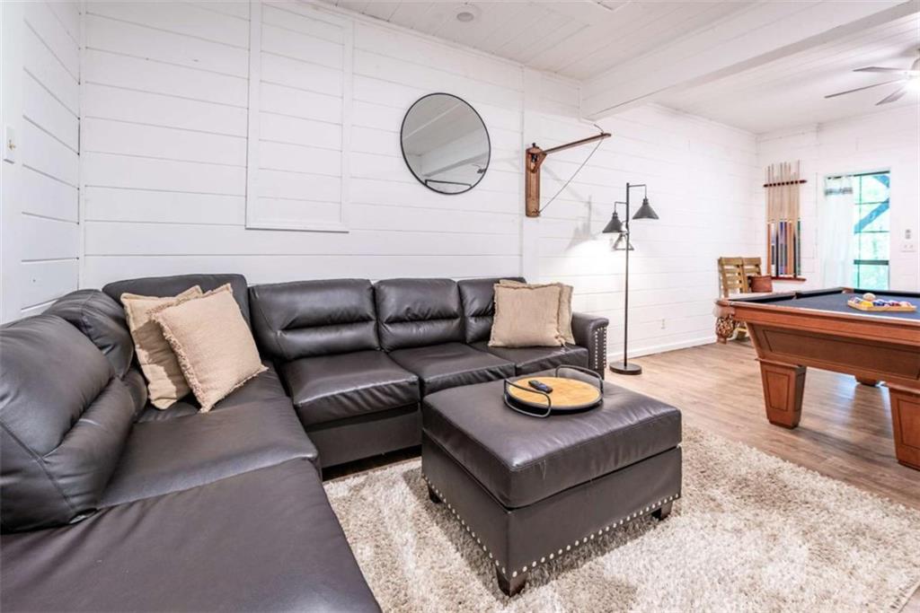 30 Maxwell Lane Property Photo 32
