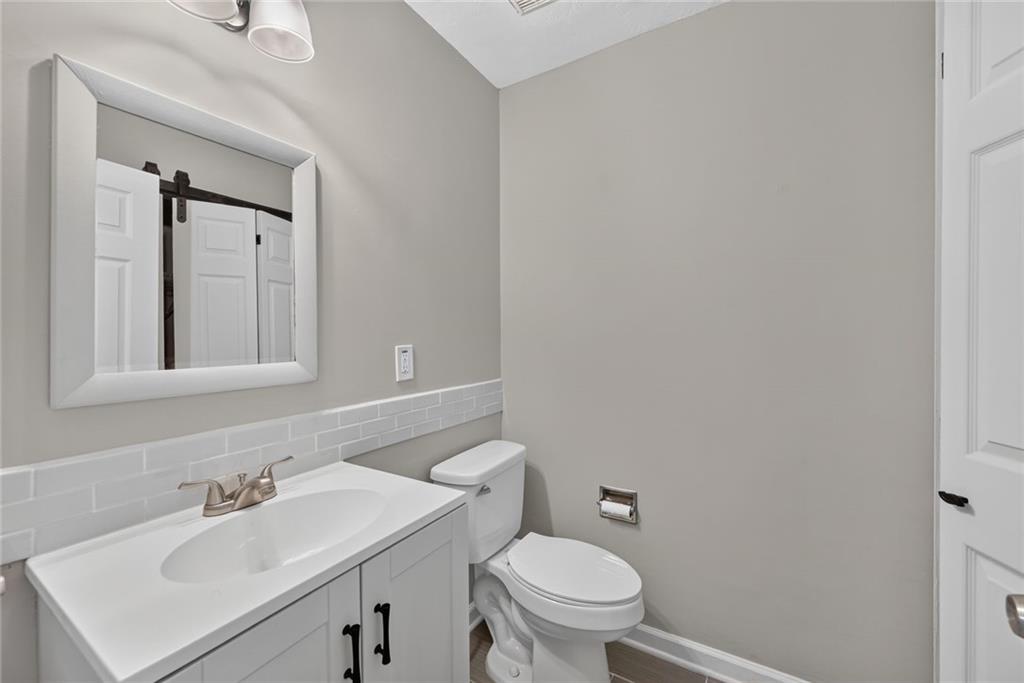 226 High Creek Drive Property Photo 14