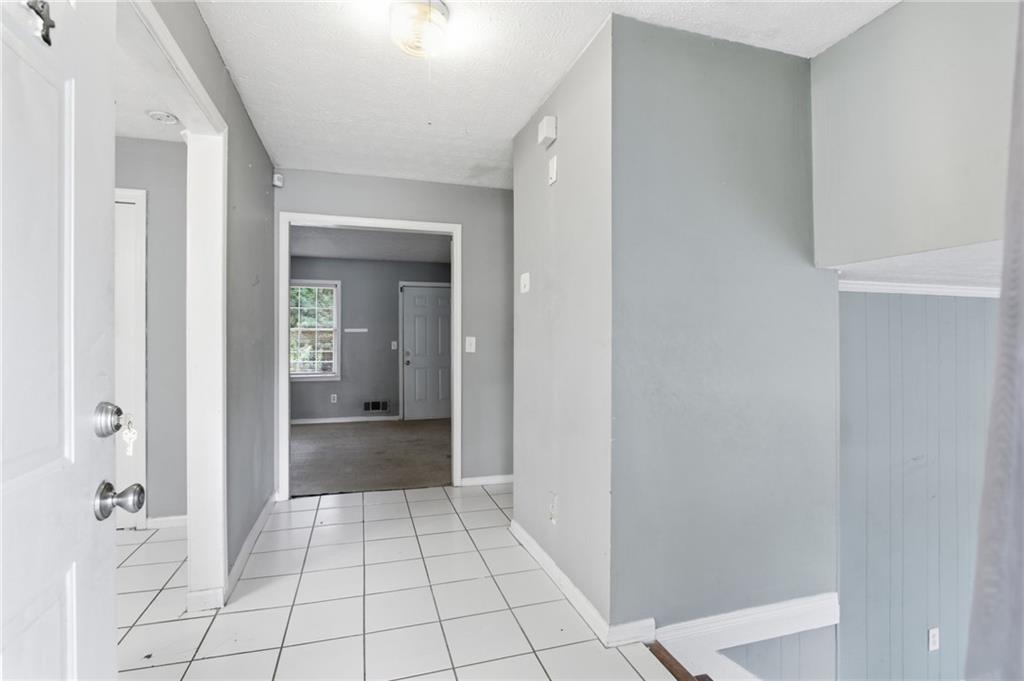 1614 Devon Court Property Photo 10