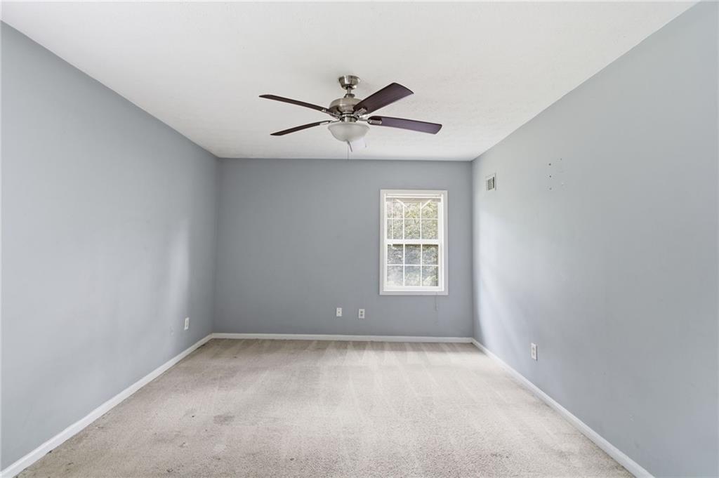 1614 Devon Court Property Photo 27