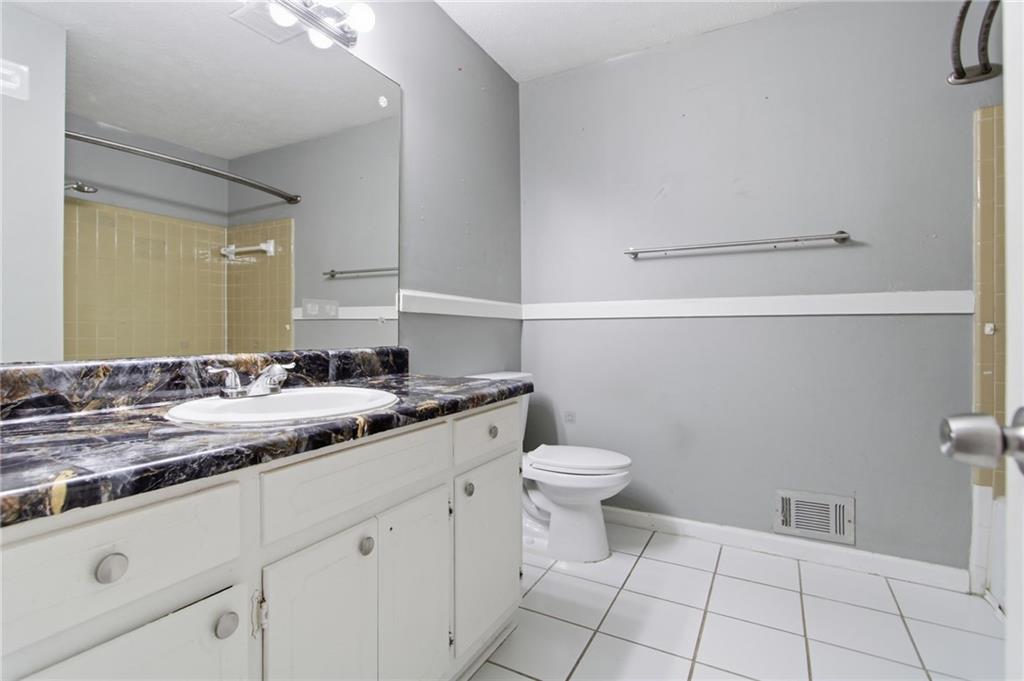 1614 Devon Court Property Photo 29