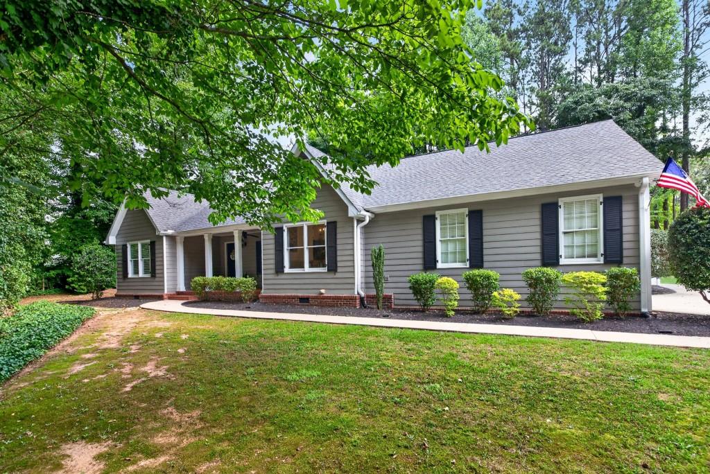 1405 Lake Dow Road Property Photo 1