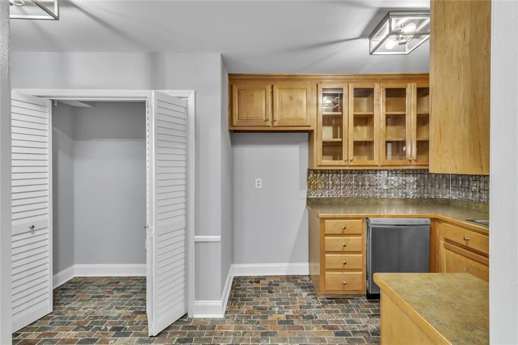 100 Nw La-rue Place Property Photo 12