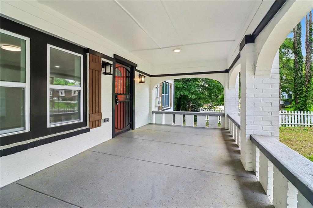 1894 Dunlap Avenue Property Photo 4
