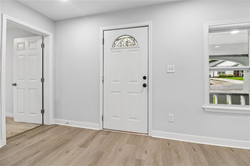 1894 Dunlap Avenue Property Photo 8