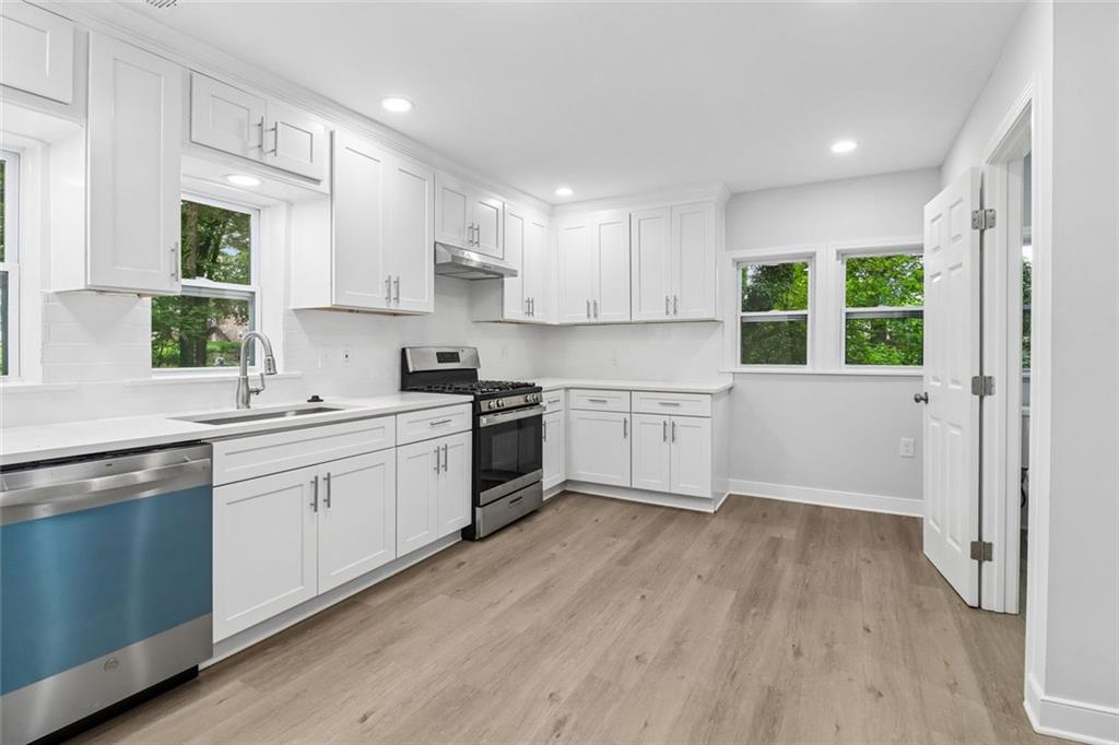 1894 Dunlap Avenue Property Photo 18