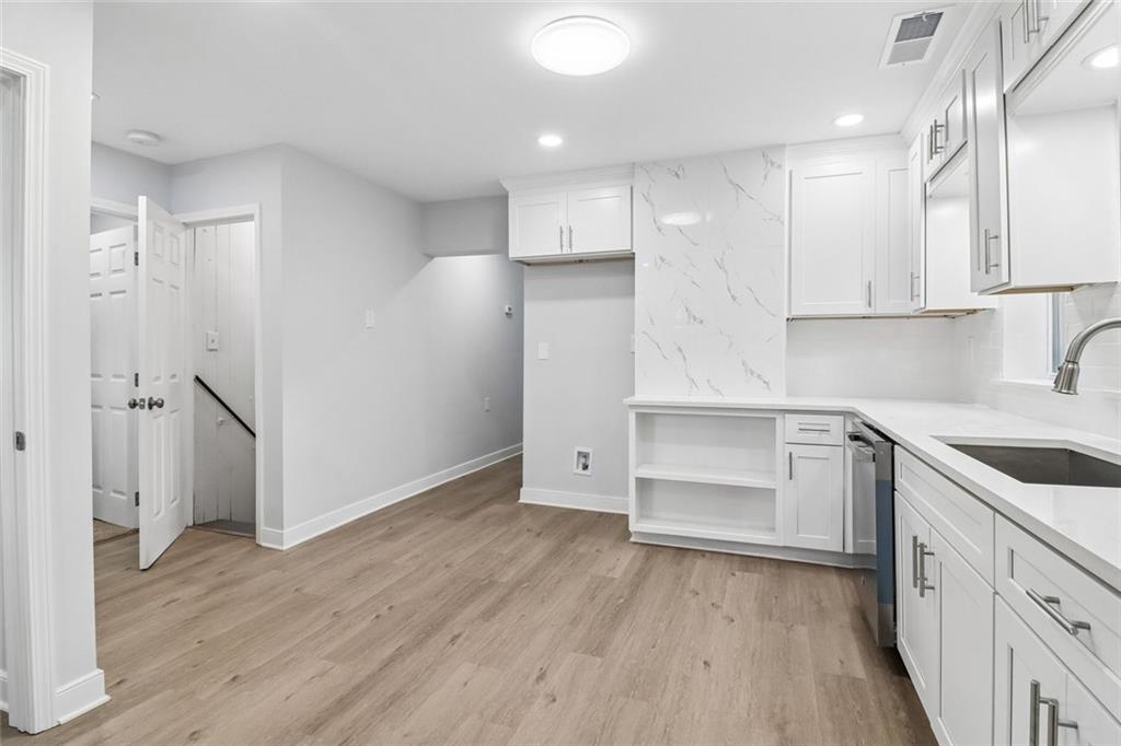 1894 Dunlap Avenue Property Photo 20