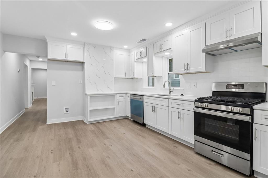 1894 Dunlap Avenue Property Photo 21