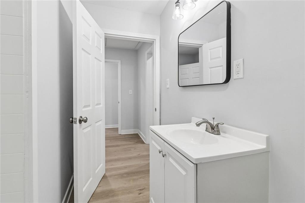 1894 Dunlap Avenue Property Photo 23