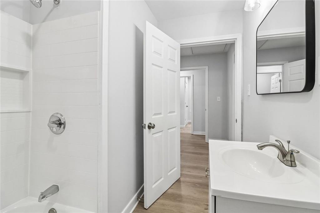 1894 Dunlap Avenue Property Photo 37