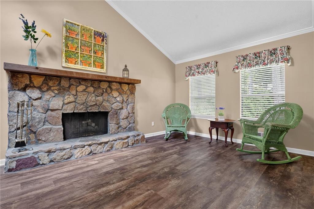 9640 Pine Thicket Way Property Photo 10