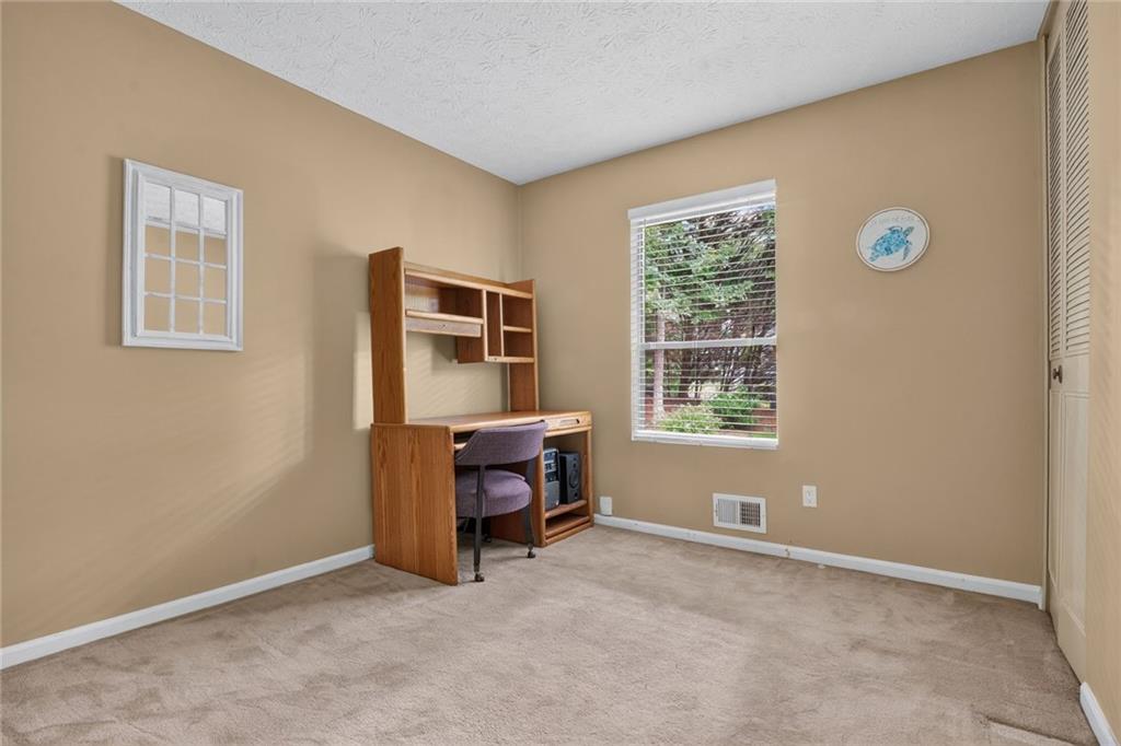 9640 Pine Thicket Way Property Photo 17