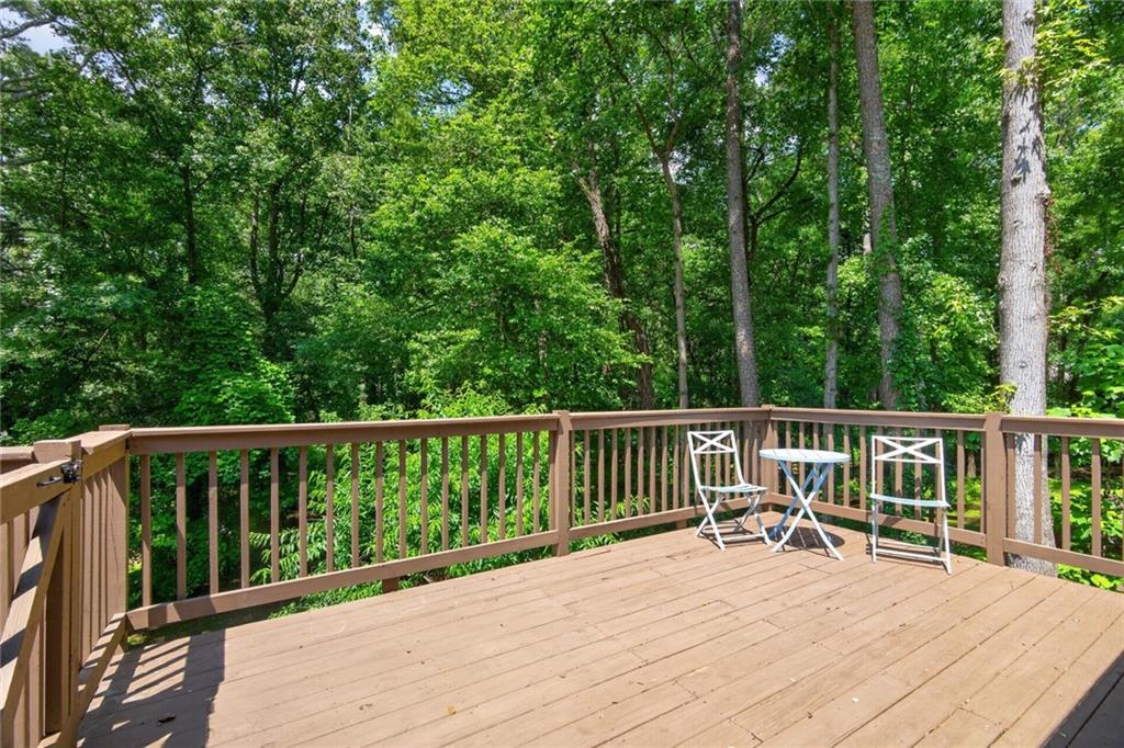 9640 Pine Thicket Way Property Photo 25