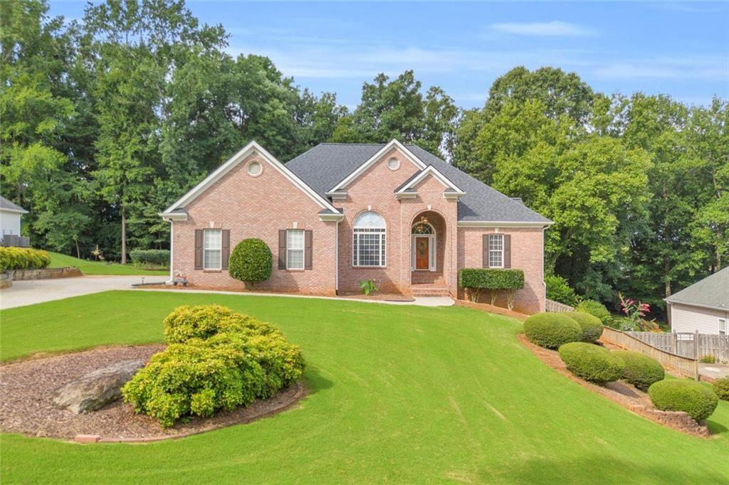 1390 Beringer Drive Property Photo 1