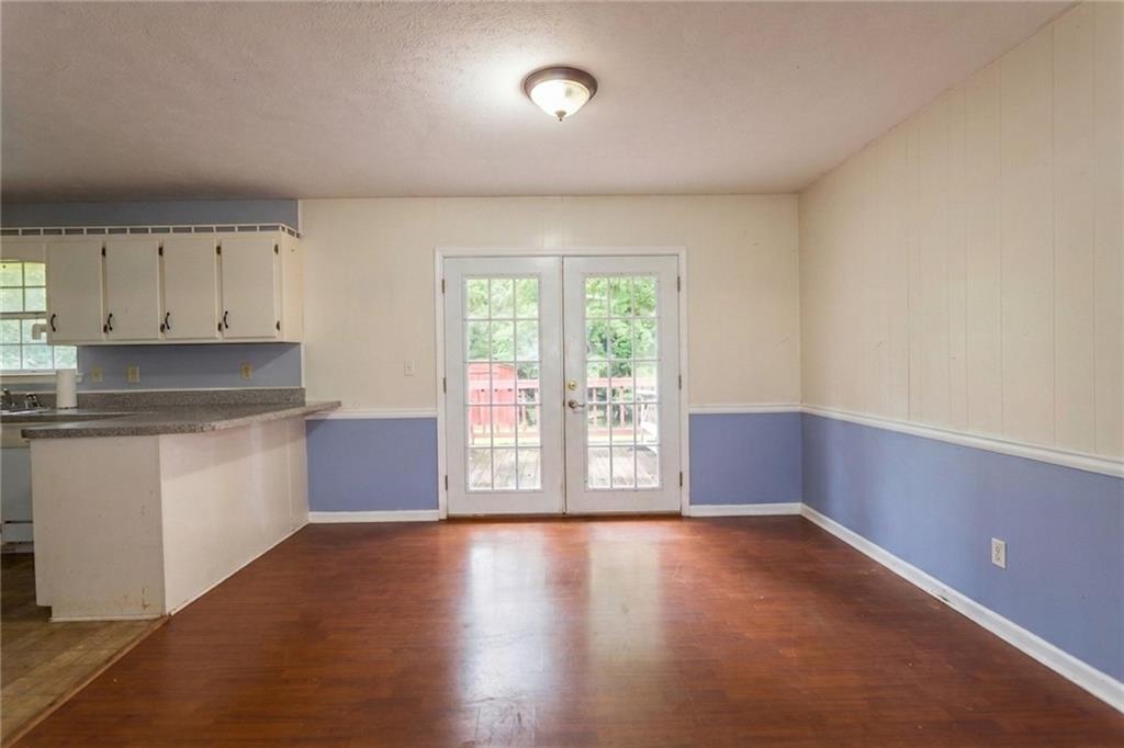 28 Frances Drive Nw Property Photo 3