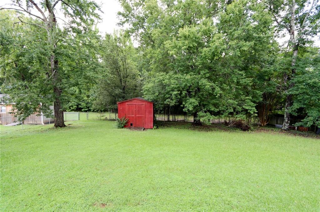 28 Frances Drive Nw Property Photo 4