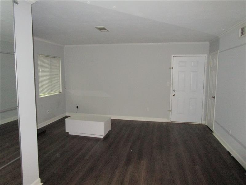 4003 Wingate Way Property Photo 5