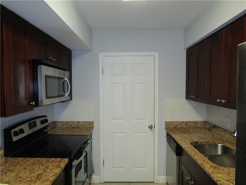 4003 Wingate Way Property Photo 9