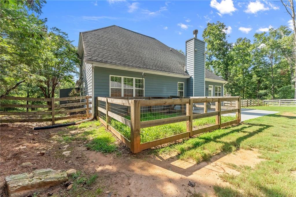 329 Hampton Forest Trail Property Photo 20