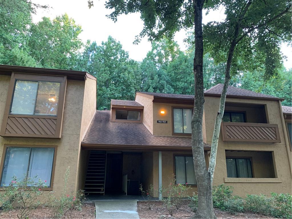 913 Seasons Parkway