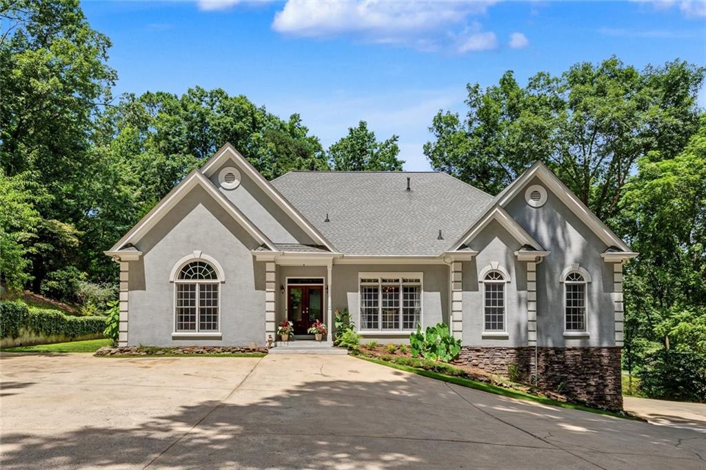 550 Saddle Ridge Property Photo 1