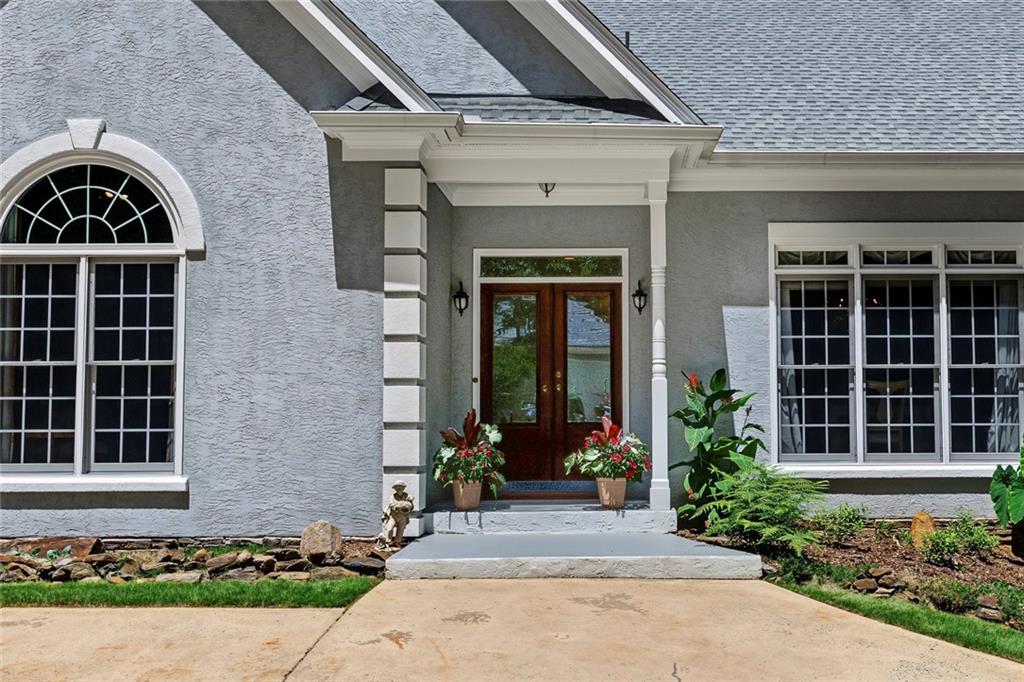 550 Saddle Ridge Property Photo 3