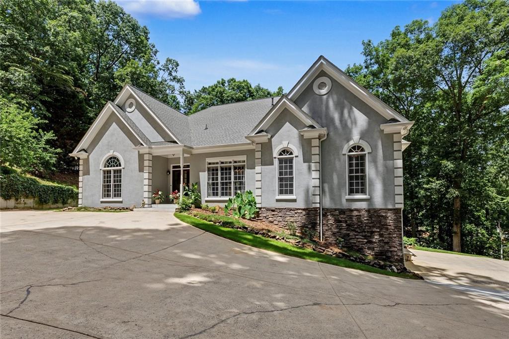 550 Saddle Ridge Property Photo 4