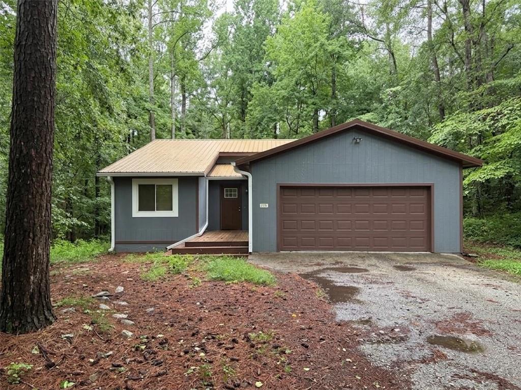 877 Northridge Dr Property Photo 1