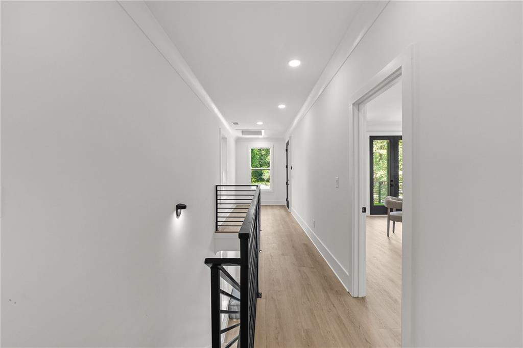 1776 S Gordon Street Sw Property Photo 13