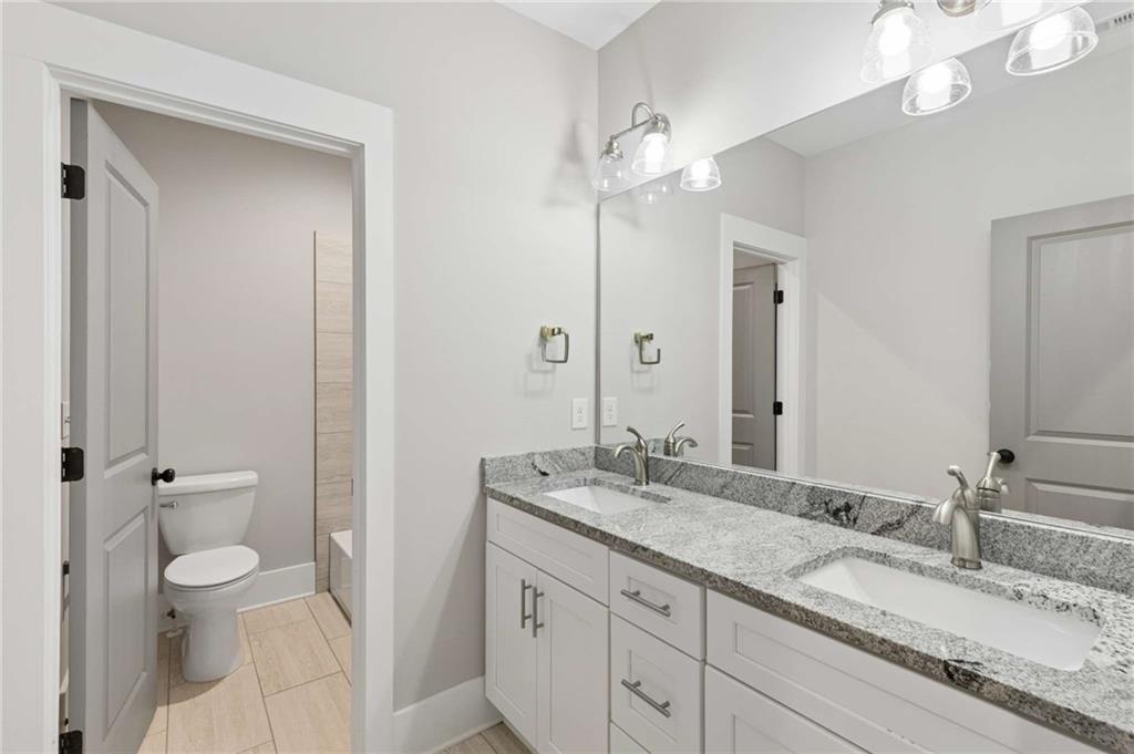 859 East Avenue Property Photo 27