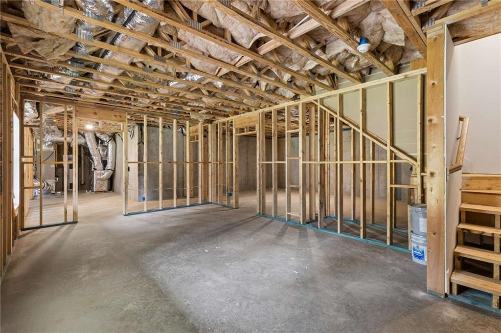 859 East Avenue Property Photo 33