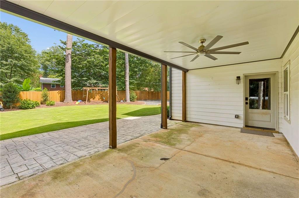 859 East Avenue Property Photo 38