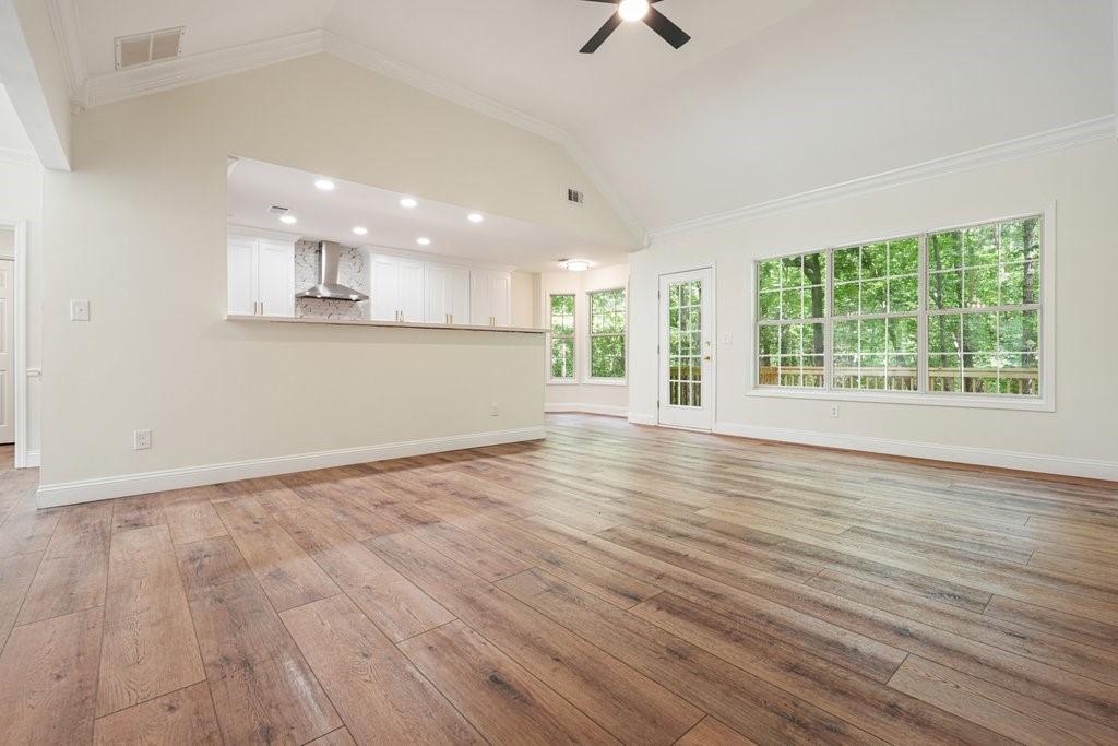 305 Michael Circle Property Photo 8