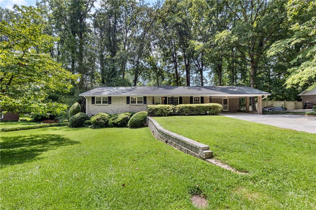 660 Grove Parkway Se Property Photo 1