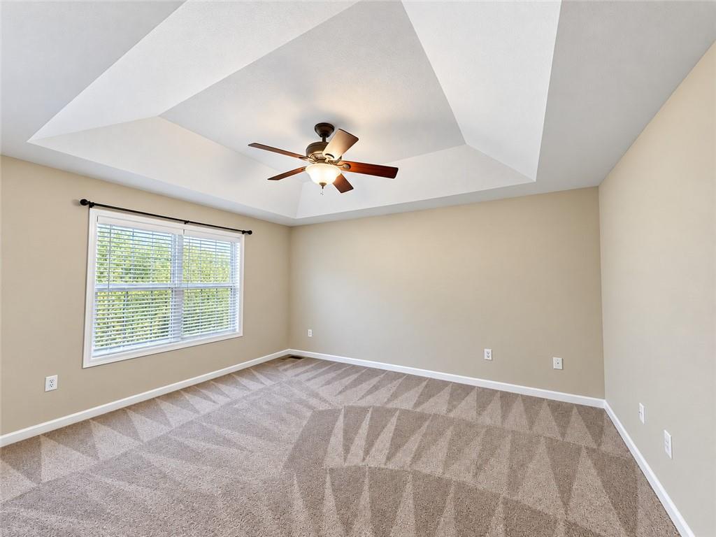 46 Ellen Glen Way Property Photo 5