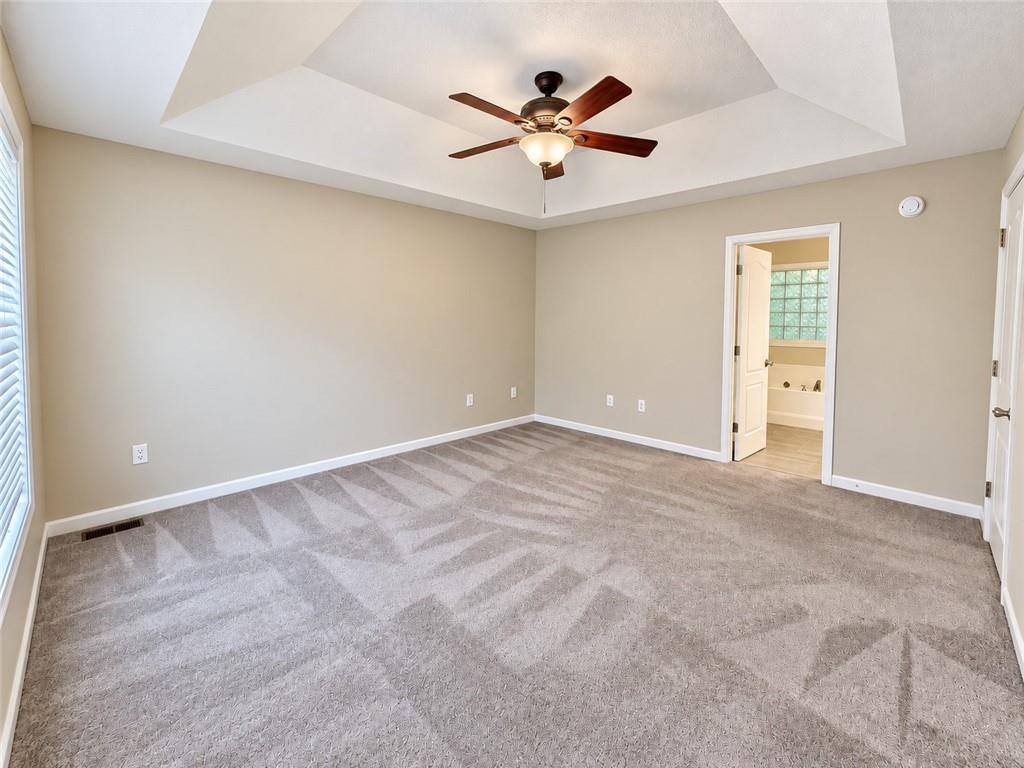 46 Ellen Glen Way Property Photo 6