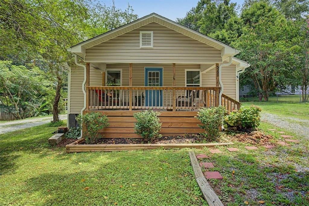 5202 Groovers Landing Road Se Property Photo 1