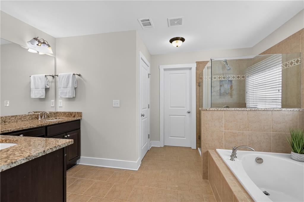 3950 Estates Path Property Photo 29