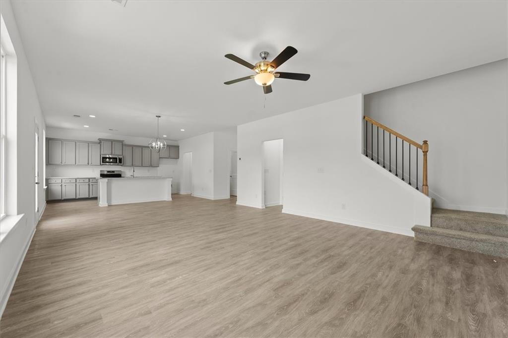 534 Lillian Way Property Photo 12