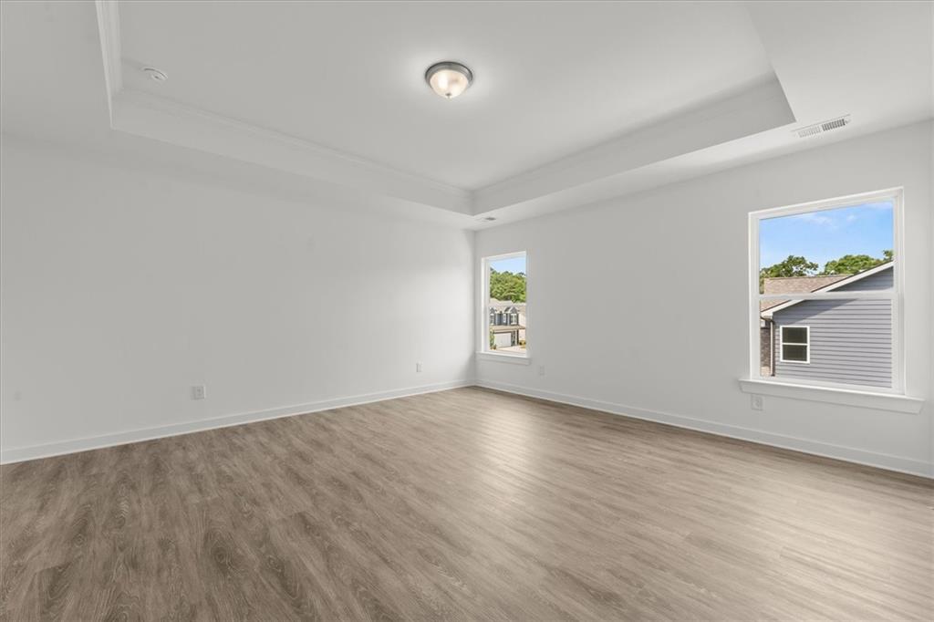 534 Lillian Way Property Photo 13