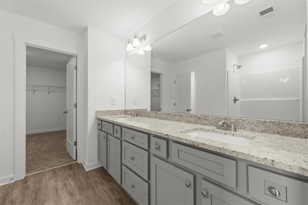 534 Lillian Way Property Photo 16