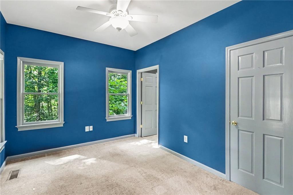 190 Poplar Drive N Property Photo 18