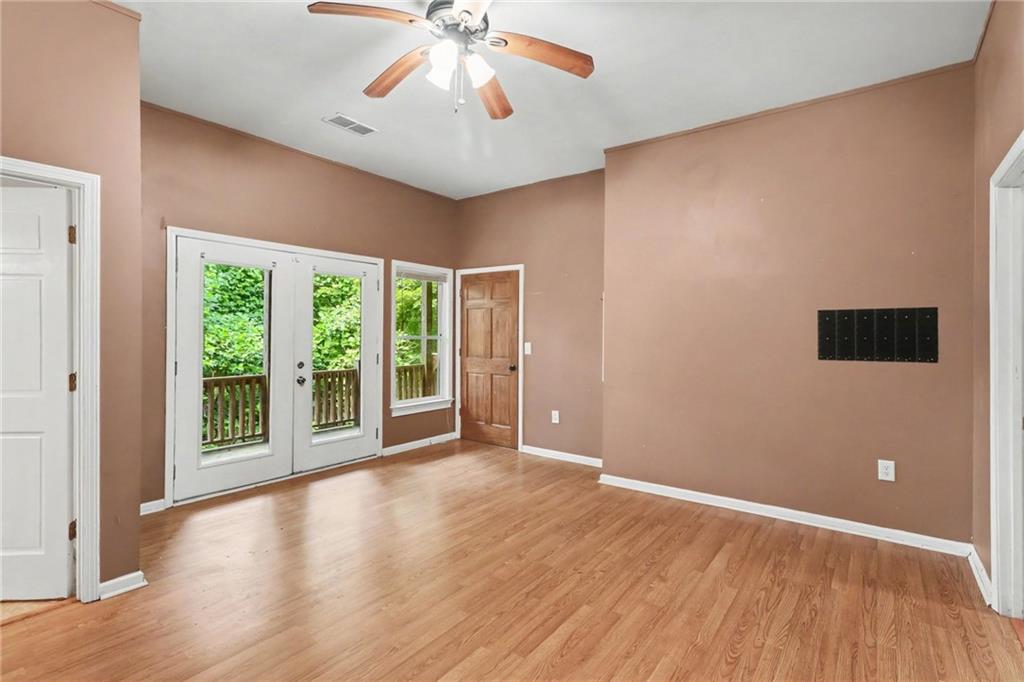 190 Poplar Drive N Property Photo 22