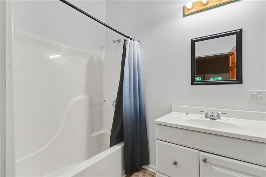 190 Poplar Drive N Property Photo 23
