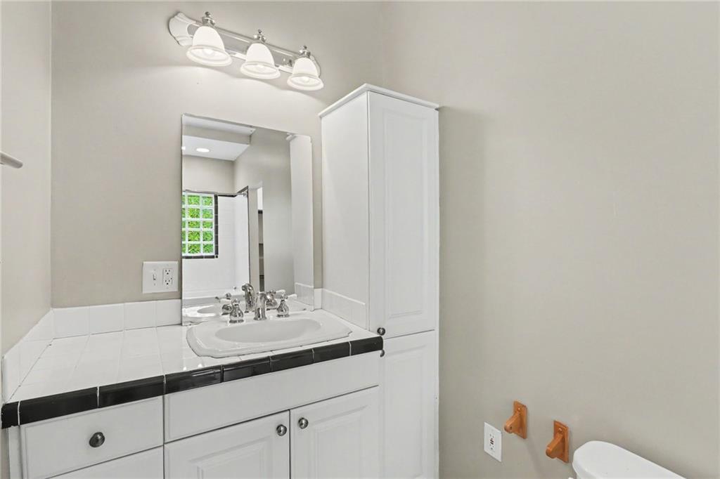 190 Poplar Drive N Property Photo 26