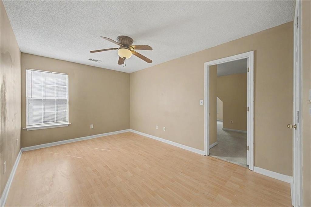 2025 Baramore Oaks Drive Property Photo 19