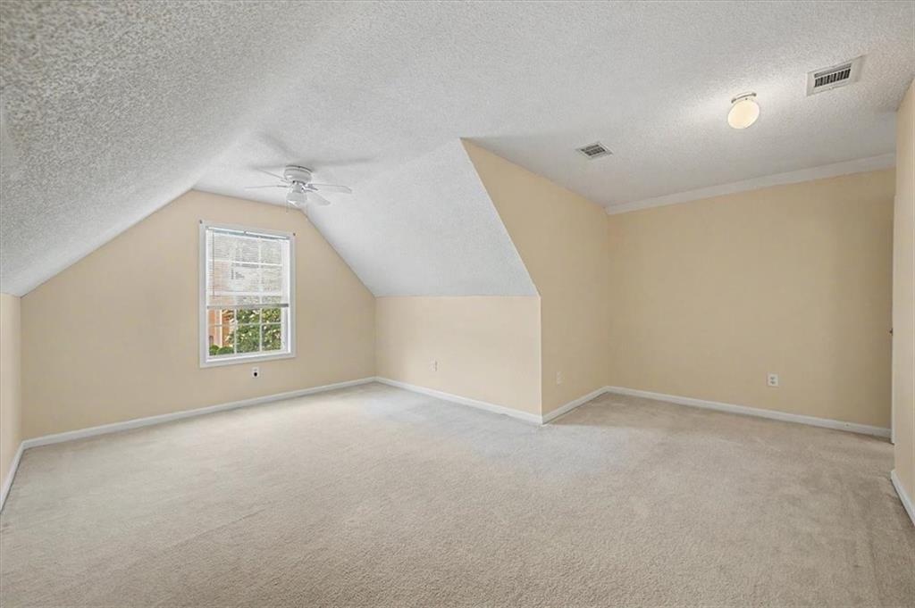 2025 Baramore Oaks Drive Property Photo 20