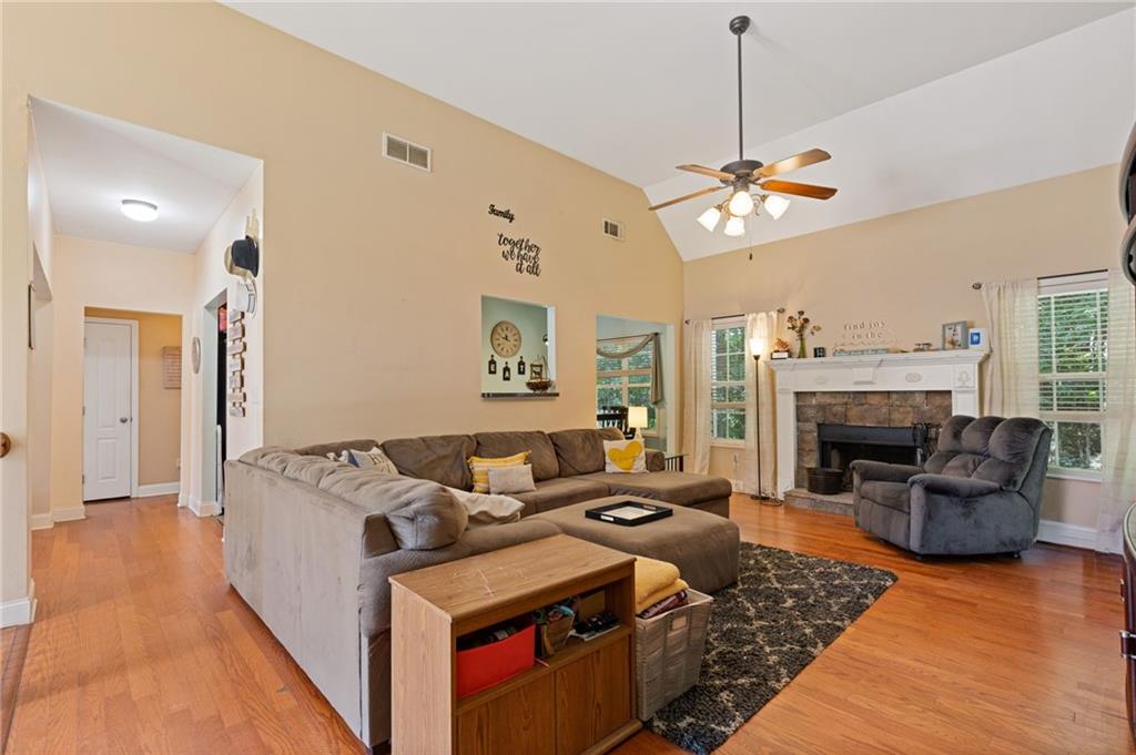 102 Reservation View Property Photo 6
