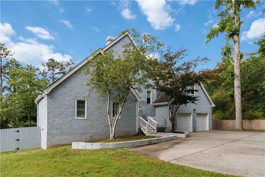 1339 Mundys Mill Road Property Photo 2