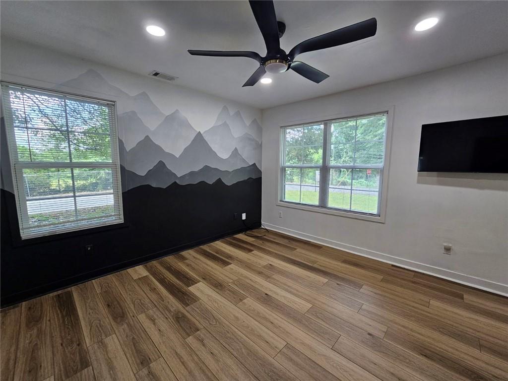 2107 Pinehurst Drive Property Photo 5